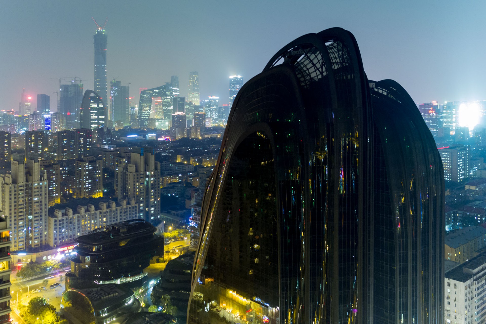 MAD Architects Chaoyang Park Plaza Beijing | Floornature