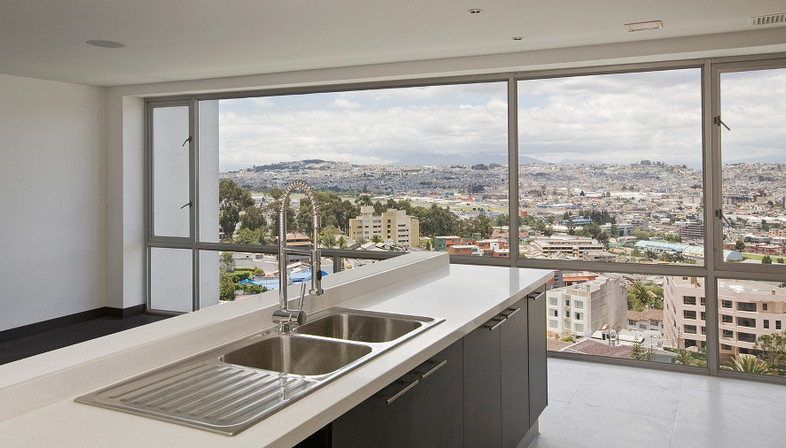 NAJAS arquitectos designed the ICON apartment building in Quito, Ecuador<br />

