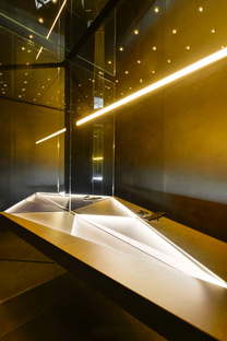 SuperSurfaceSpace Iris Group showroom in Moscow 
