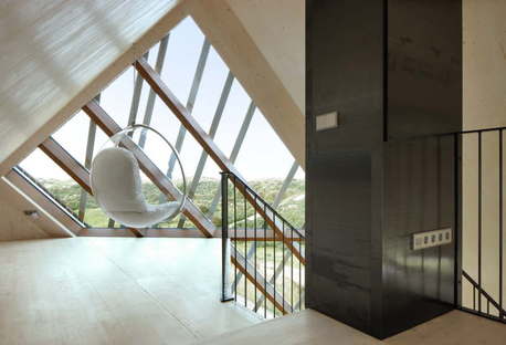 Marc Koehler Architects: Dune House, a wooden diamond
