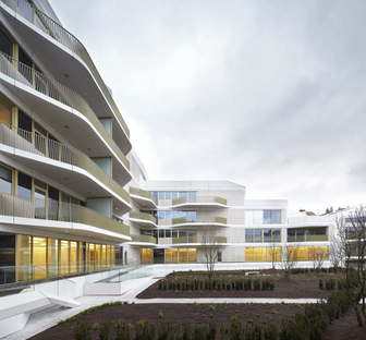 UNStudio Le Toison d’Or homes and shops in Brussels
