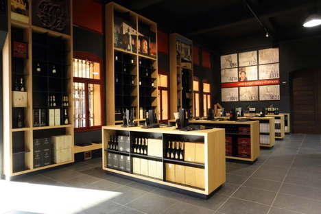 Wine Shop Collalto Store: wine, between architecture and tradition
