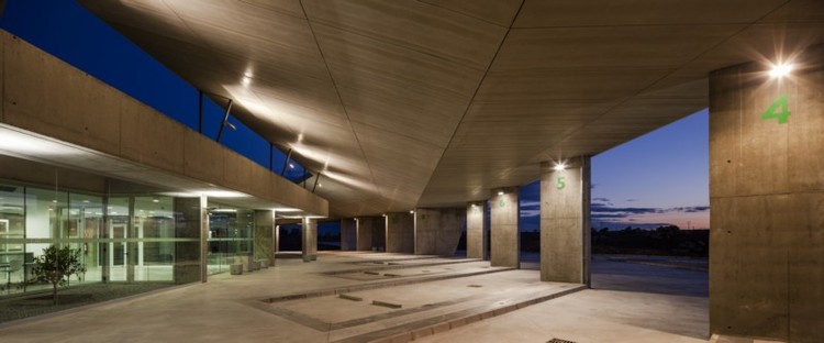 Trujillo bus station: an ode to concrete
