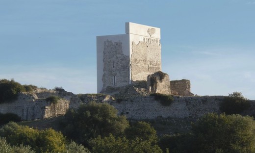 Carlos Quevedo Rojas restores Matrera Castle
