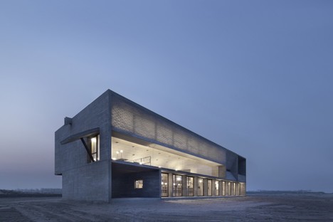 Vector Architects Seashore Library 
