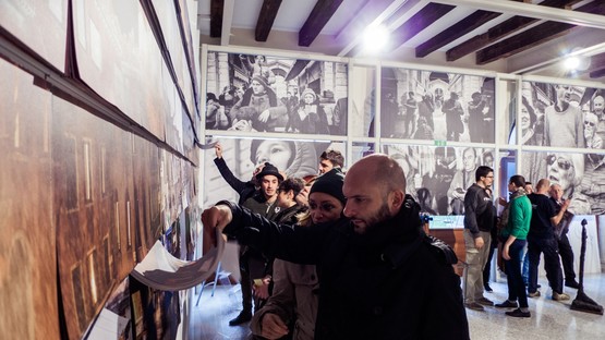 RIVUS ALTUS – 10,000 visual fragments from Venice’s Rialto Bridge exhibition 
