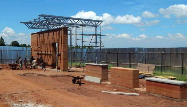 Renzo Piano and Tamassociati quality architecture in Entebbe, Uganda
