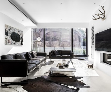 Purified Residence by Wei Yi International Design Associates
