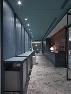 Time is money! cnYes Office by Waterfrom Design
