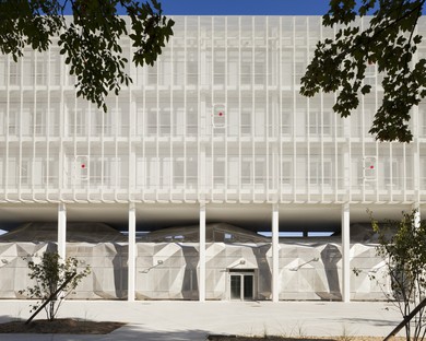 BLOCK architectes Etoile Research Centre at Évry Scientific Centre 
