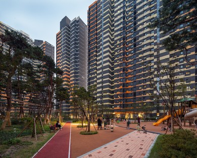 UNStudio urban identity on a human scale at IPark
