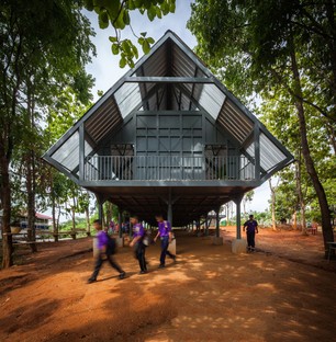 Post Disaster School by Vin Varavarn Architects wins the 2017 Barbara Cappochin International Prize for Architecture 
