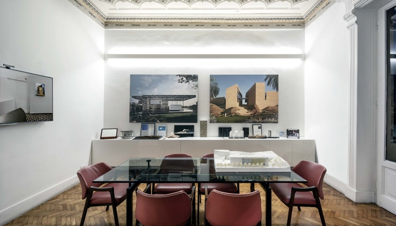 Home and studio: two interior designs by Schiattarella Associati 
