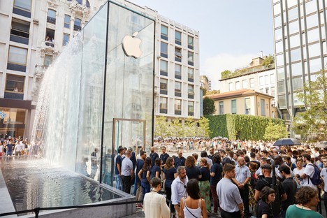 Foster + Partners, Apple Piazza Liberty, Milan