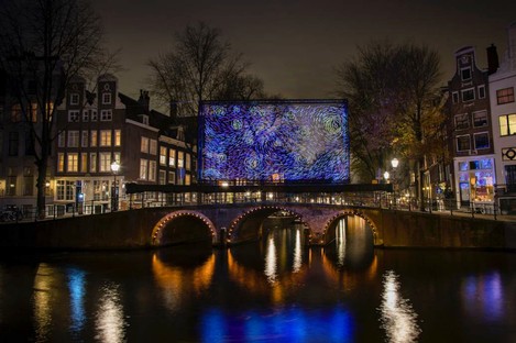 Artworks and architectures of light in Amsterdam, Montréal and Salerno
