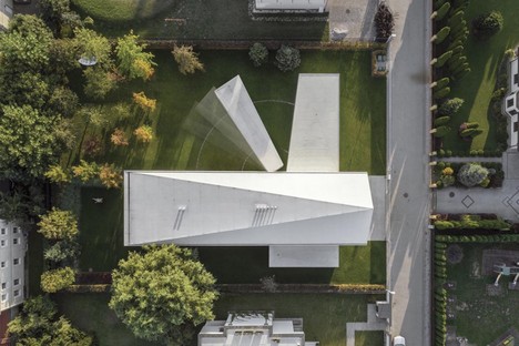 Robert Konieczny Moving Architecture exhibition in Berlin
