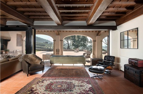 Pierattelli Architetture designs the interior of an old Tuscany farmhouse

