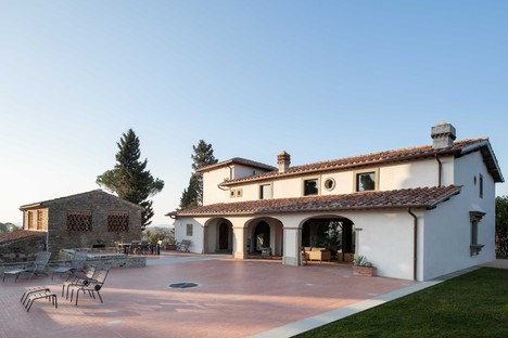 Pierattelli Architetture designs the interior of an old Tuscany farmhouse
