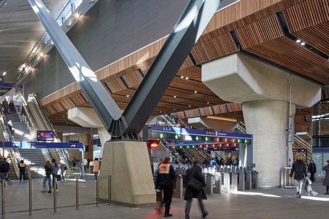 Grimshaw Architects designs the London Bridge Station in London
