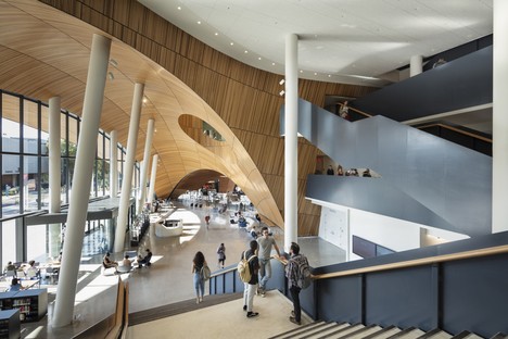 Snøhetta completes the Charles Library at Temple University in Philadelphia
