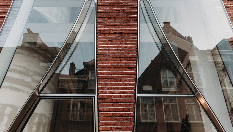 UNStudio The Looking Glass façade architecture for fashion in Amsterdam
