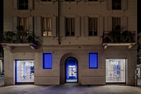 Piuarch designs an innovative sneakers store in Milan
