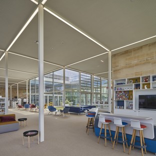 Serero Architectes Urbanistes designs new Media Library, an urban and landscape showcase in Bayeux
