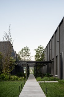 Lissoni & Partners architecture, nature and industry on the lake - Fantini Headquarters in Pella
