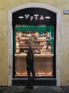 COLLIDANIELARCHITETTO: eclectic interior design for VyTA Farnese in the historical centre of Rome
