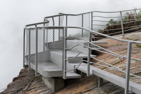 Carl-Viggo Hølmebakk designs new pedestrian bridge over the Vøringsfossen waterfall in Norway
