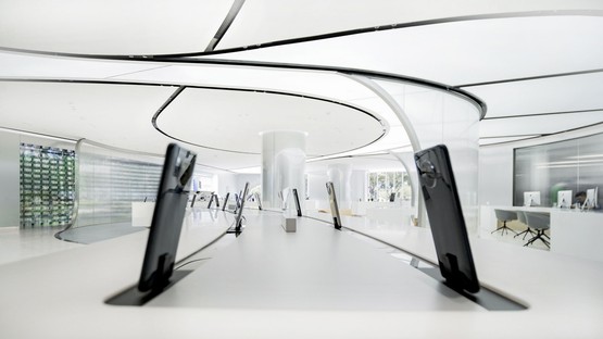 UNStudio designs OPPO flagship store in Guangzhou
