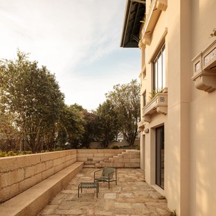 Ricardo Bak Gordon designs renovation and residential restoration in Porto - House 1 

