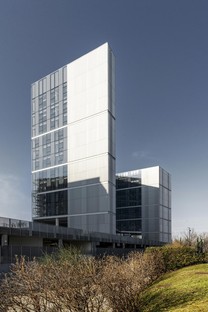 Park Associati designs People Hub office building in Assago
