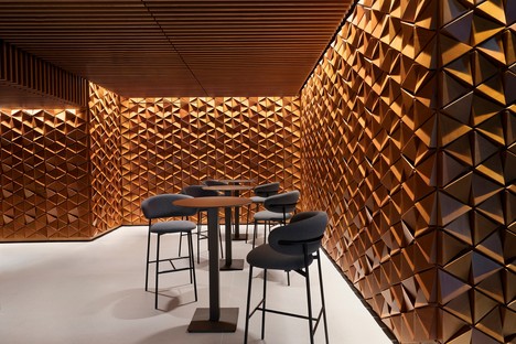 Andrea Maffei Architects design DAV Restaurant in the Allianz Tower in Milan
