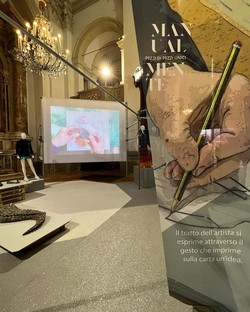 Unique pieces from the artistic world of ceramics, fashion and motors on display in Modena
