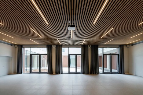 MAB Arquitectura: Regeneration and Participation in the New Reggiolo Parish Centre
