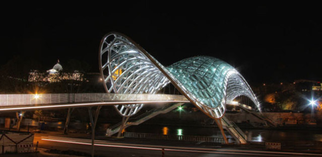 The bridge of peace - Michele De Lucchi