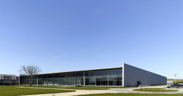Emre Arolat Architectes, textiles factory in Turkey