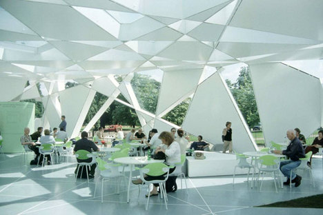 2002 Designed by Toyo Ito with Arup ph. Deborah Bullen
