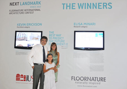Awards ceremony of the first “NEXT LANDMARK 2012”