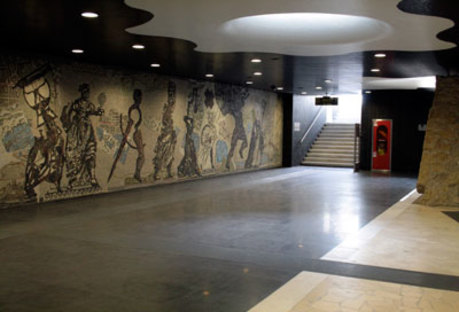 Oscar Tusquets Blanca, Toledo art station, Naples

