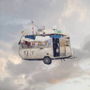 Mostra Flying Houses by Laurent Chéhère
