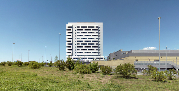 Valle Architetti, residential and commercial tower in Rome
