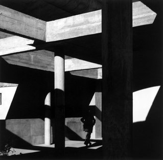 LUCIEN HERVÉ - Le Corbusier in India exhibition
