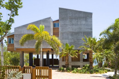 Luis Pons Design Lab, Tavernier Drive House in Tavernier, Florida, USA
