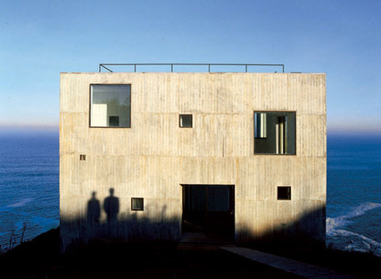 Mauricio Pezo & Sofia von Ellrichshausen, Poli House, Chile
