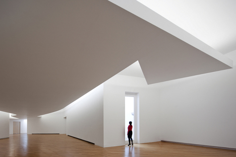 'Architect Alvaro Siza donates part of his archive
