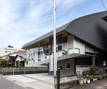 y+M design office progetta la Y Ballet School a Tokushima 