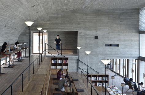 Vector Architects and the Seashore Library on the beach in China
