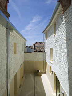 Paredes Pedrosa arquitectos: Two homes in Oropesa

